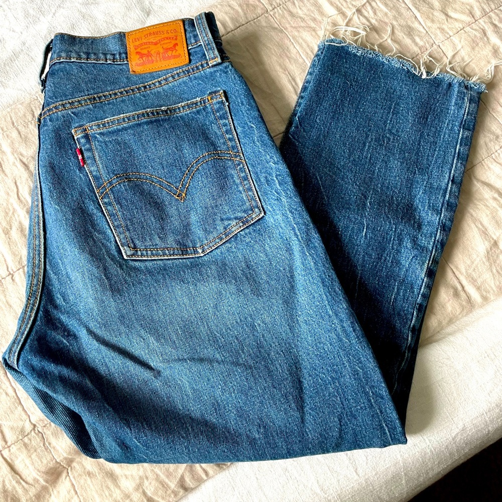 Levi’s Wedgie cropped jean